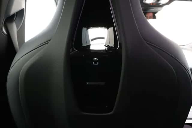 BMW iX (2026) thumbnail 25