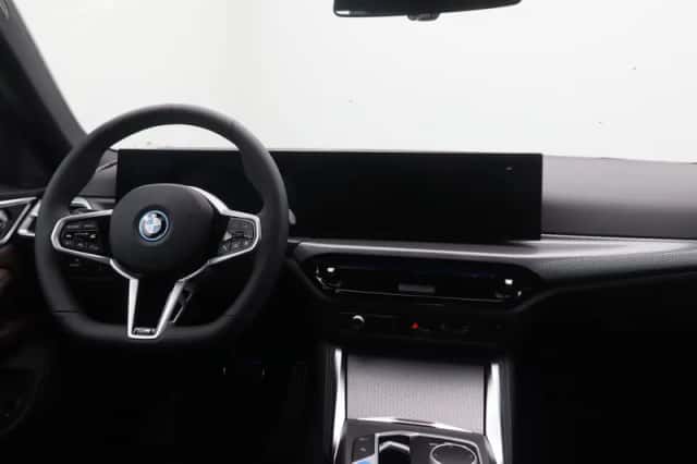 BMW i4 (2026) thumbnail 14