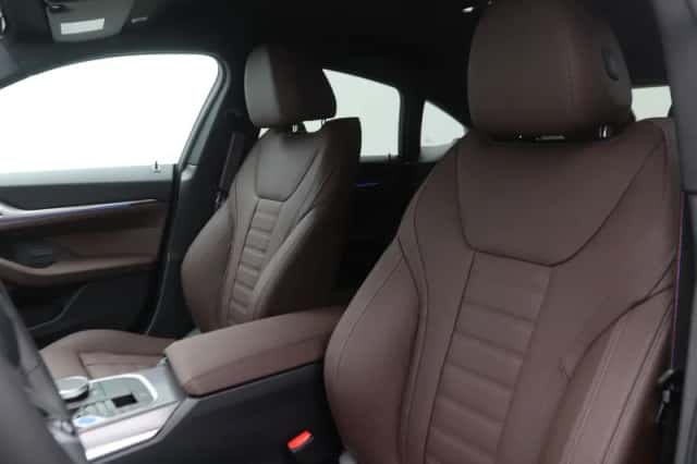 BMW i4 (2026) thumbnail 17