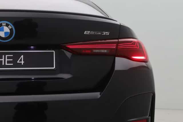 BMW i4 (2026) thumbnail 10