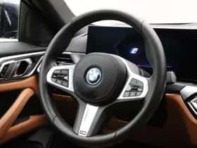 BMW i4 (2024) thumbnail 2