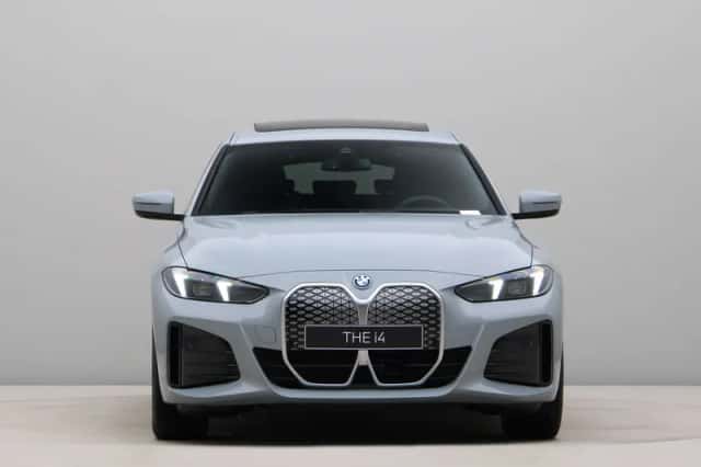 BMW i4 (2025) thumbnail 2