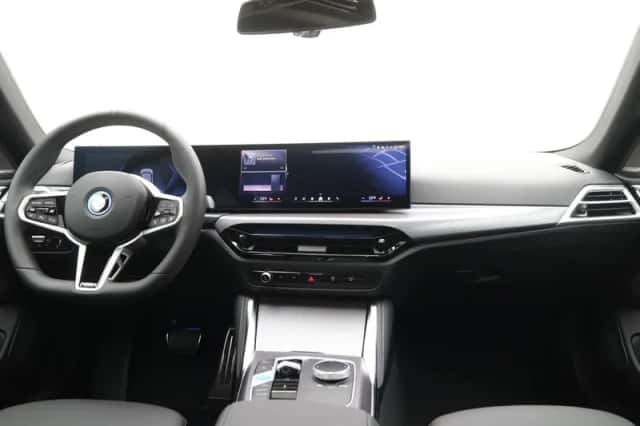 BMW i4 (2025) thumbnail 20
