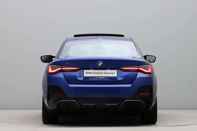 BMW i4 (2023) thumbnail 11
