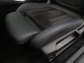 BMW i4 (2023) thumbnail 16