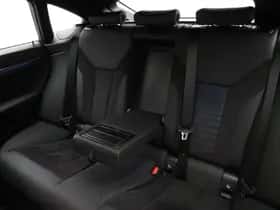 BMW i4 (2023) thumbnail 17