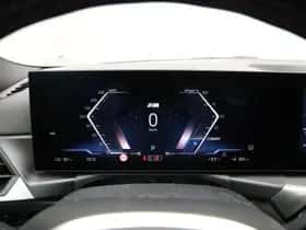 BMW i4 (2023) thumbnail 3