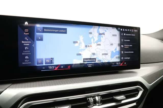 BMW i4 (2023) thumbnail 26