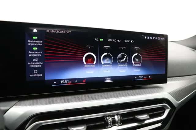 BMW i4 (2023) thumbnail 27