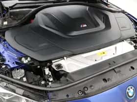 BMW i4 (2023) thumbnail 4