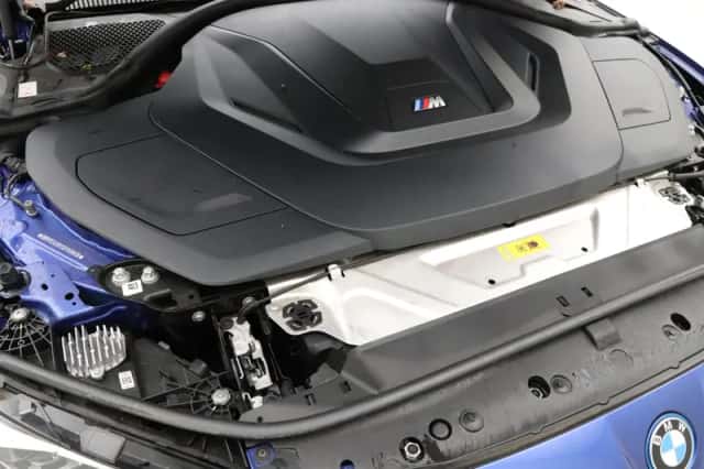 BMW i4 (2023) thumbnail 5
