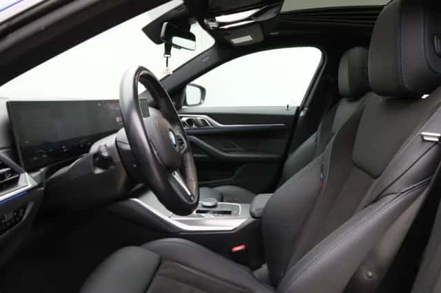 BMW i4 (2023) thumbnail 6