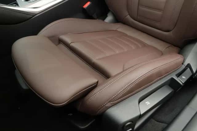 BMW i4 (2026) thumbnail 13