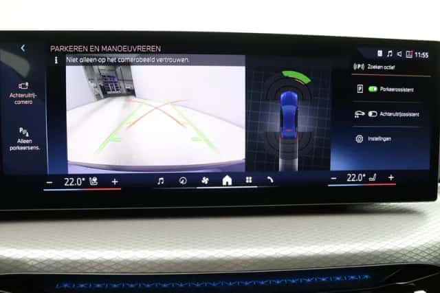 BMW i4 (2026) thumbnail 17