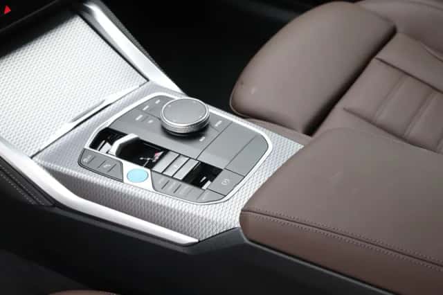 BMW i4 (2026) thumbnail 19