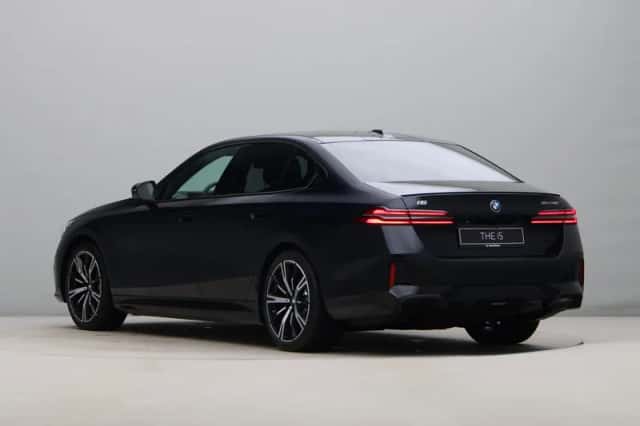 BMW i5 (2026) thumbnail 11