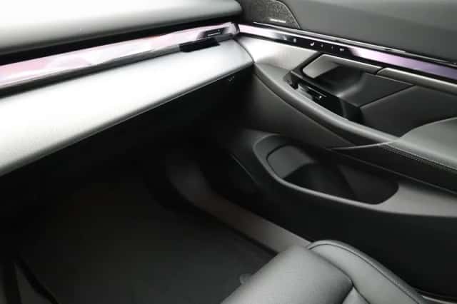 BMW i5 (2026) thumbnail 15