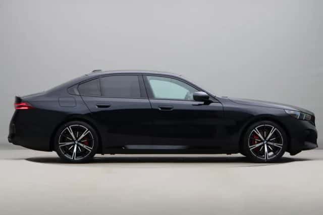 BMW i5 (2026) thumbnail 8