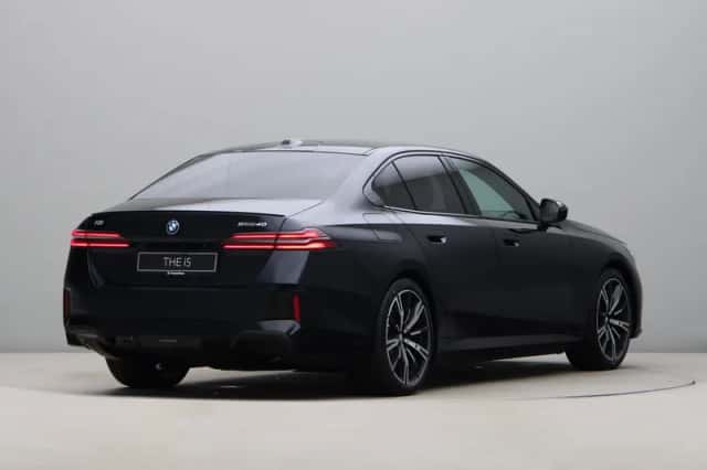 BMW i5 (2026) thumbnail 9