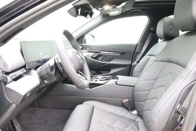 BMW i5 (2026) thumbnail 19
