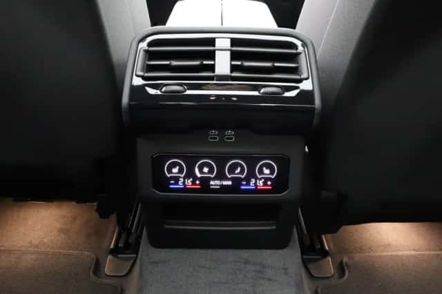 BMW i5 (2026) thumbnail 23