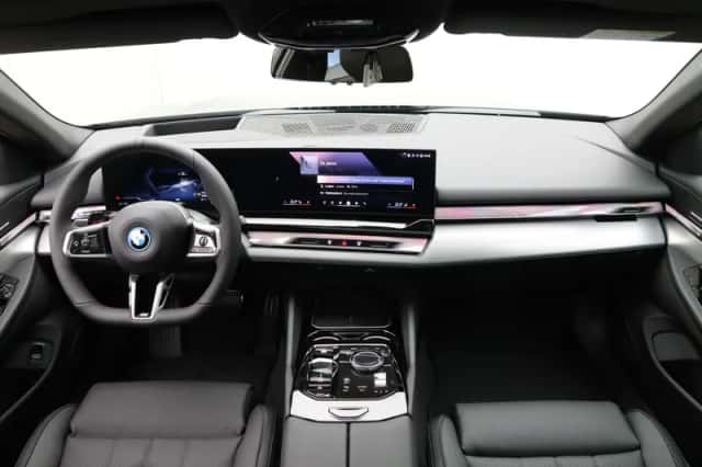 BMW i5 (2026) thumbnail 26