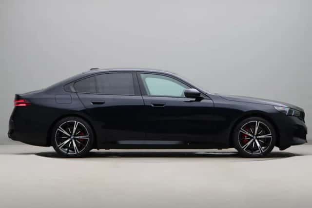 BMW i5 (2026) thumbnail 4