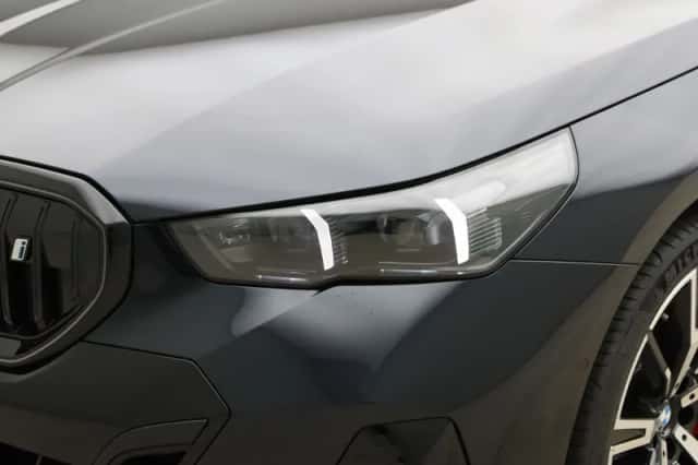 BMW i5 (2026) thumbnail 10