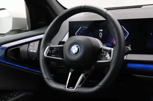 BMW X3 (2025) thumbnail 2