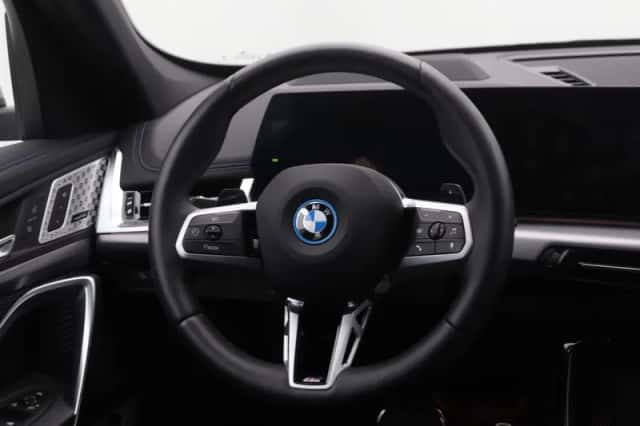 BMW X1 (2025) thumbnail 2
