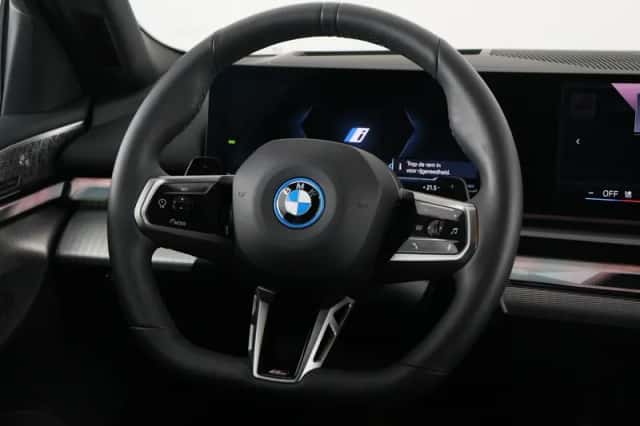 BMW 5-Serie (2025) thumbnail 2