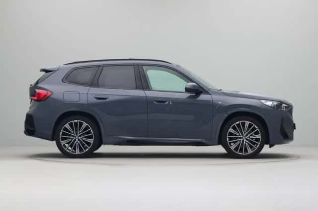 BMW X1 (2025) thumbnail 9