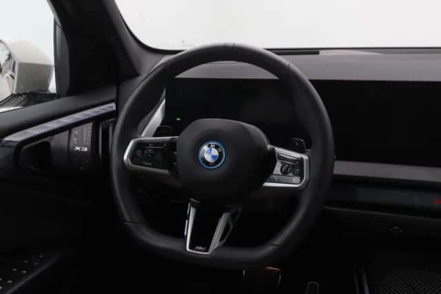 BMW X3 (2025) thumbnail 2