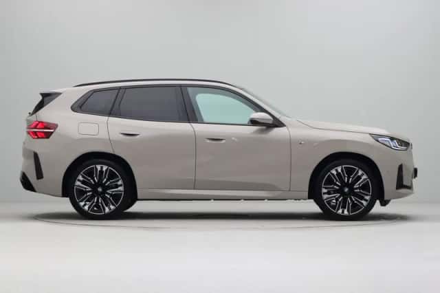 BMW X3 (2025) thumbnail 8