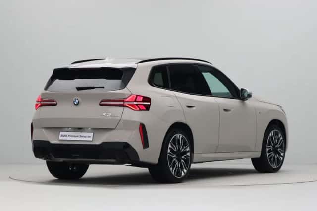 BMW X3 (2025) thumbnail 9