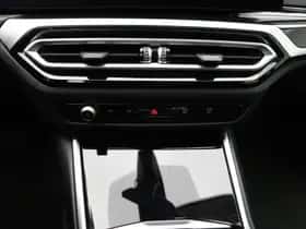 BMW i4 (2023) thumbnail 14