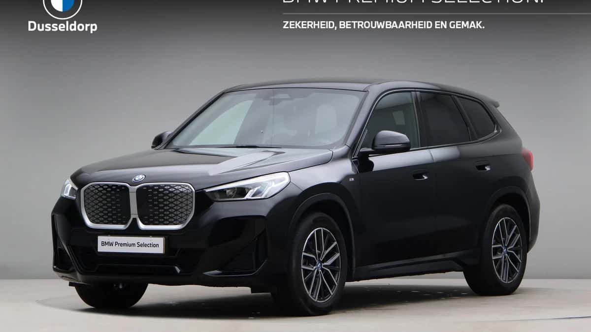 BMW iX1 (2025) — foto 1