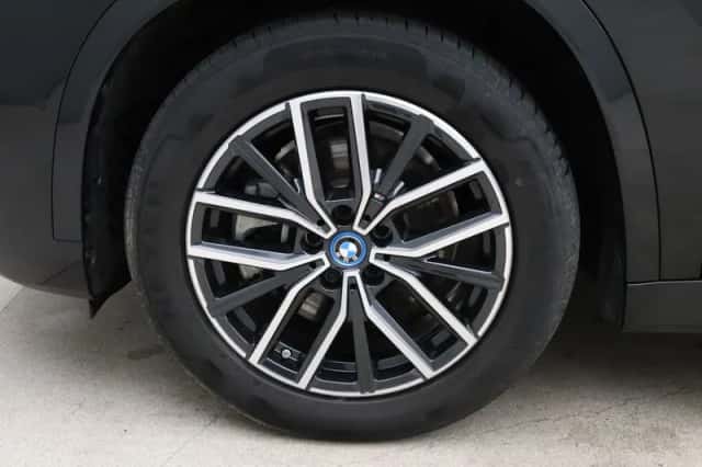BMW iX1 (2025) thumbnail 20