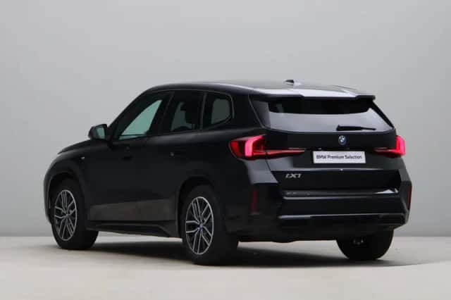 BMW iX1 (2025) thumbnail 11