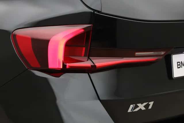 BMW iX1 (2025) thumbnail 22