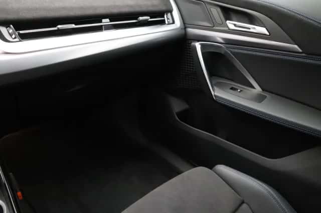 BMW X1 (2025) thumbnail 15