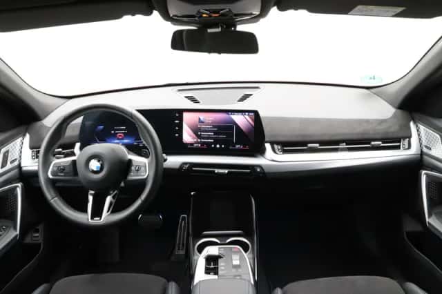 BMW X2 (2024) thumbnail 13