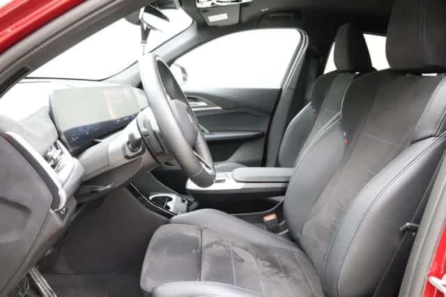 BMW X2 (2024) thumbnail 5