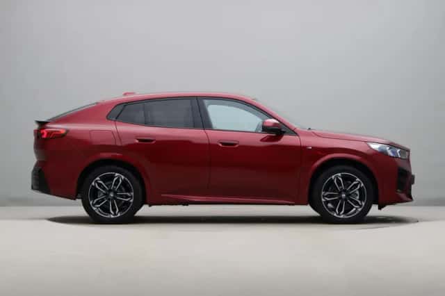 BMW X2 (2024) thumbnail 8