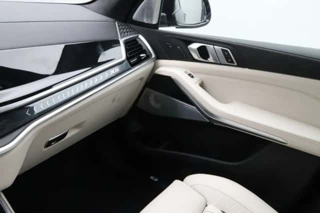 BMW X5 (2026) thumbnail 15