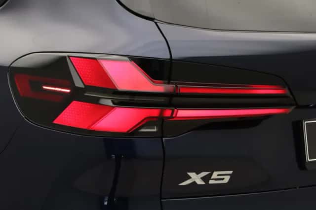 BMW X5 (2026) thumbnail 11