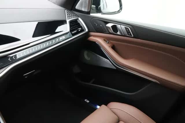 BMW X5 (2026) thumbnail 15
