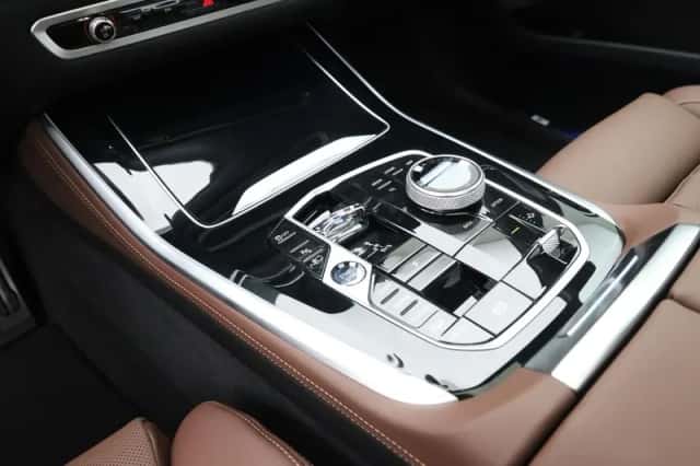 BMW X5 (2026) thumbnail 18