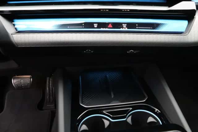 BMW i5 (2026) thumbnail 14