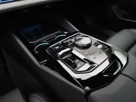 BMW i5 (2026) thumbnail 18